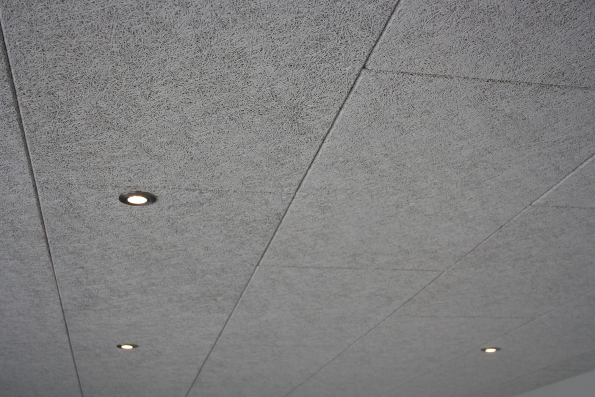Laine de bois Multifin White 600×1200 mm